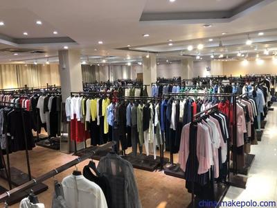 甜美与猫腻并存 揭秘南通尾货服装市场中的品牌折扣生意