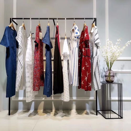 澳莉丝女装名品折扣店加盟 批发高品质折扣服装的核心策略